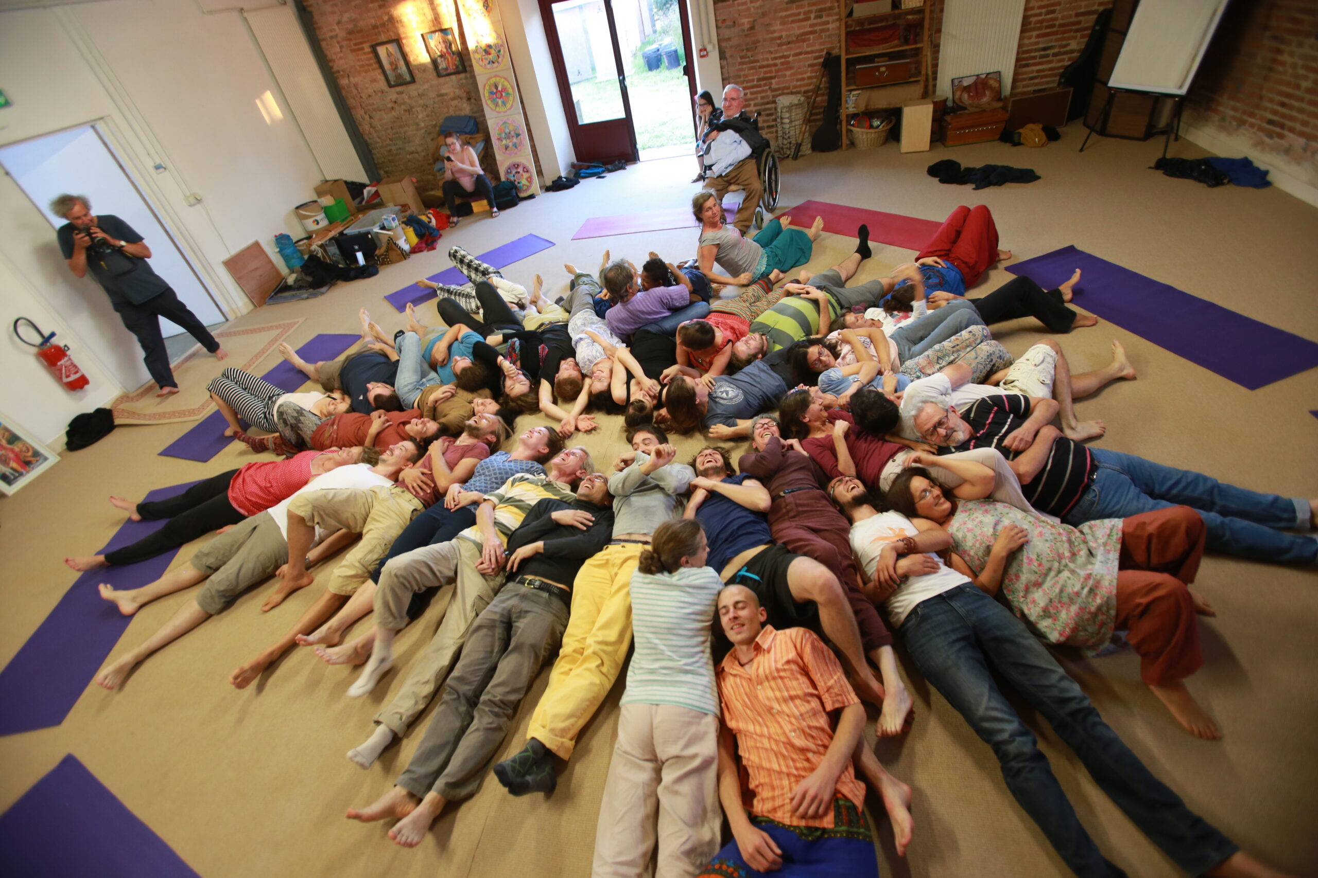 Image Yoga du rire – rassembleur efficace authentique ! | TeambuildingGuide