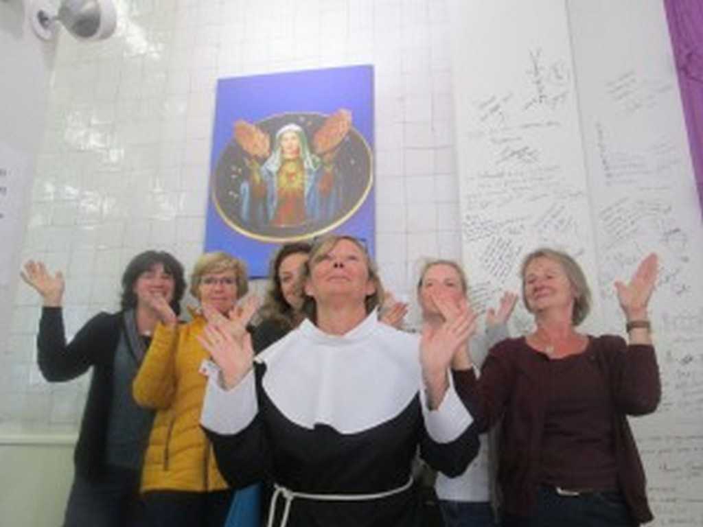 Image Save The Nuns | TeambuildingGuide