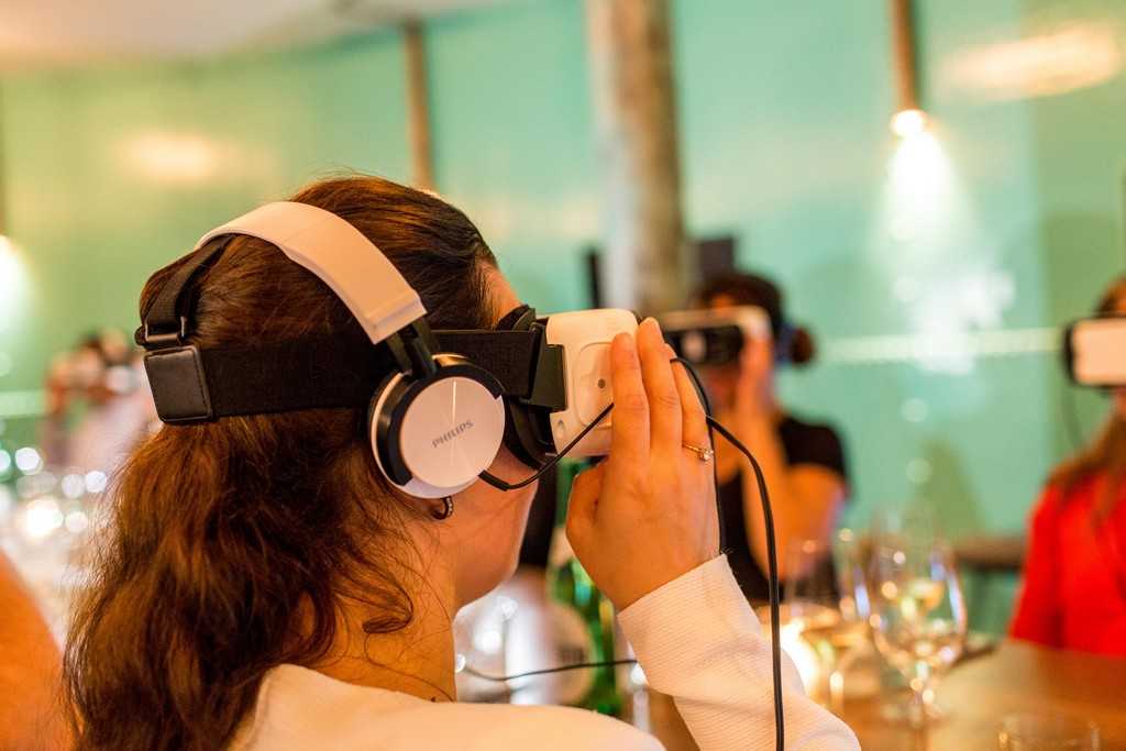 Image VR Dining | TeambuildingGuide