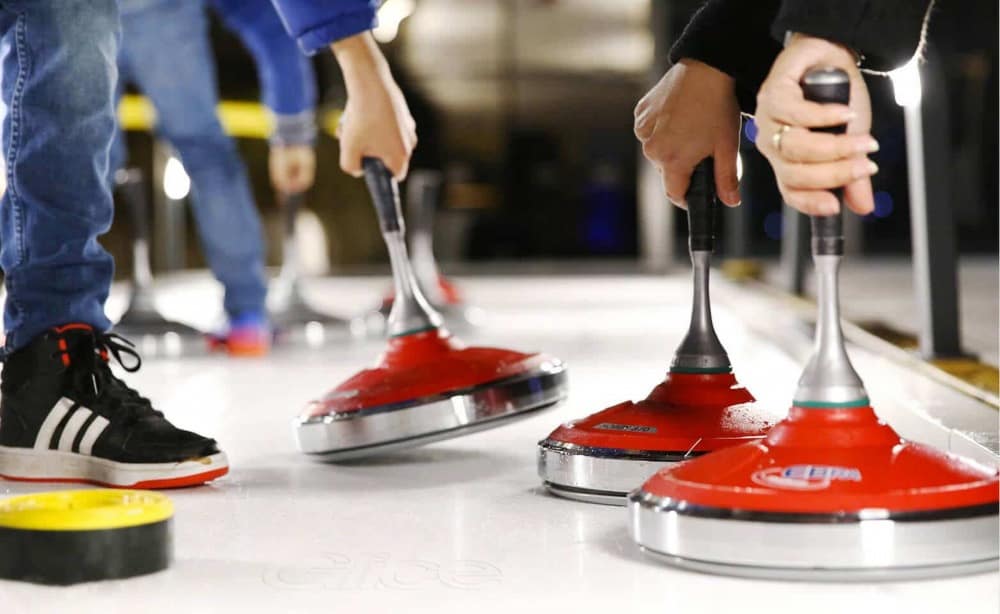 Image Icestock Curling | TeambuildingGuide