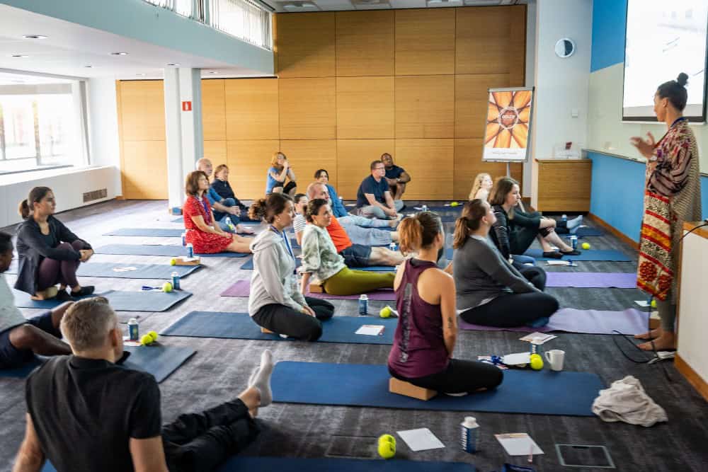 Image Introductie Yoga | TeambuildingGuide
